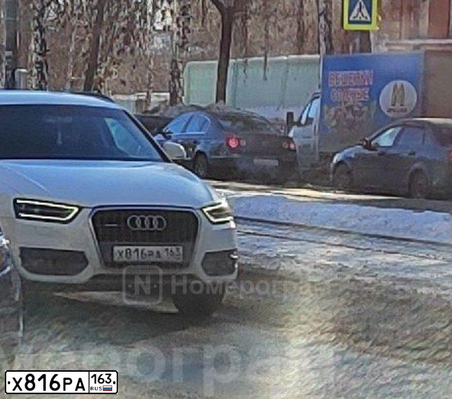 Фото автомобиля AUDI Q3, 2013 — госномер К488КС163. Цвет: Белый