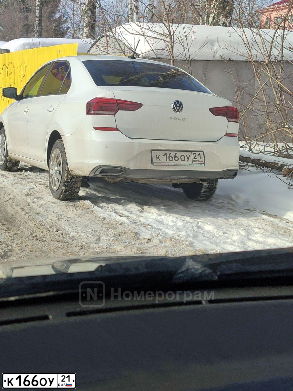 Фото автомобиля VOLKSWAGEN POLO, 2020 — госномер К166ОУ21. Цвет: Белый