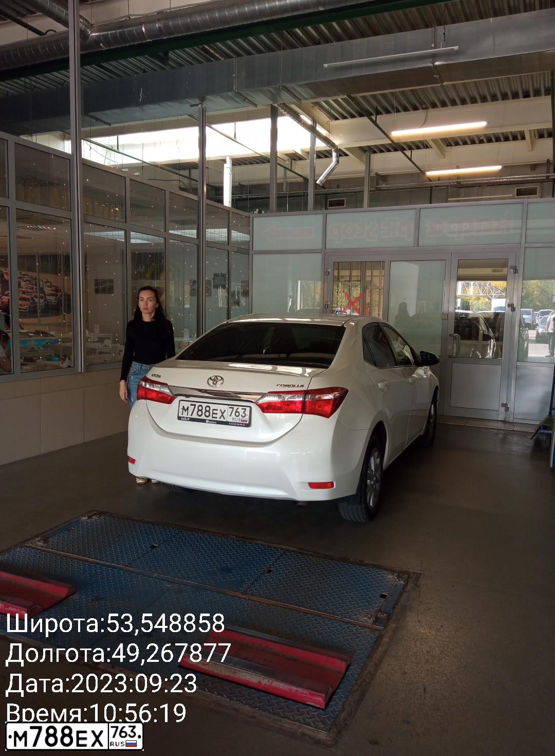 Фото автомобиля TOYOTA COROLLA, 2014 — госномер Т080ММ163. Цвет: Белый