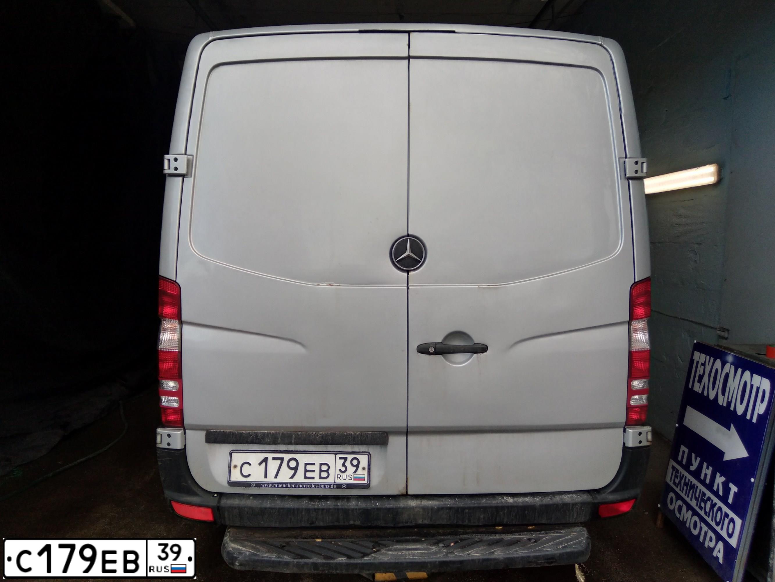 Фото автомобиля MERCEDES SPRINTER, 2008 — госномер С179ЕВ39. Цвет: СЕРЕБРИСТЫЙ