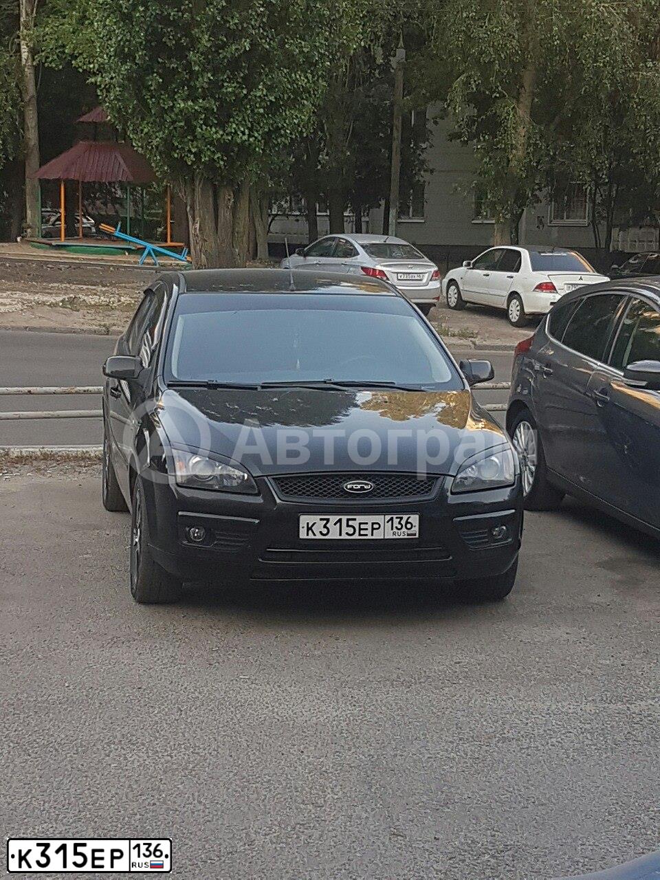 Фото автомобиля FORD FOCUS, 2007 — госномер К315ЕР136. Цвет: ЧЕРНЫЙ