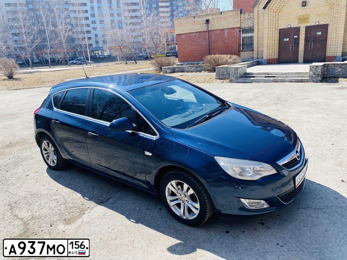Фото автомобиля OPEL ASTRA, 2011 — госномер А937МО156. Цвет: СИНИЙ