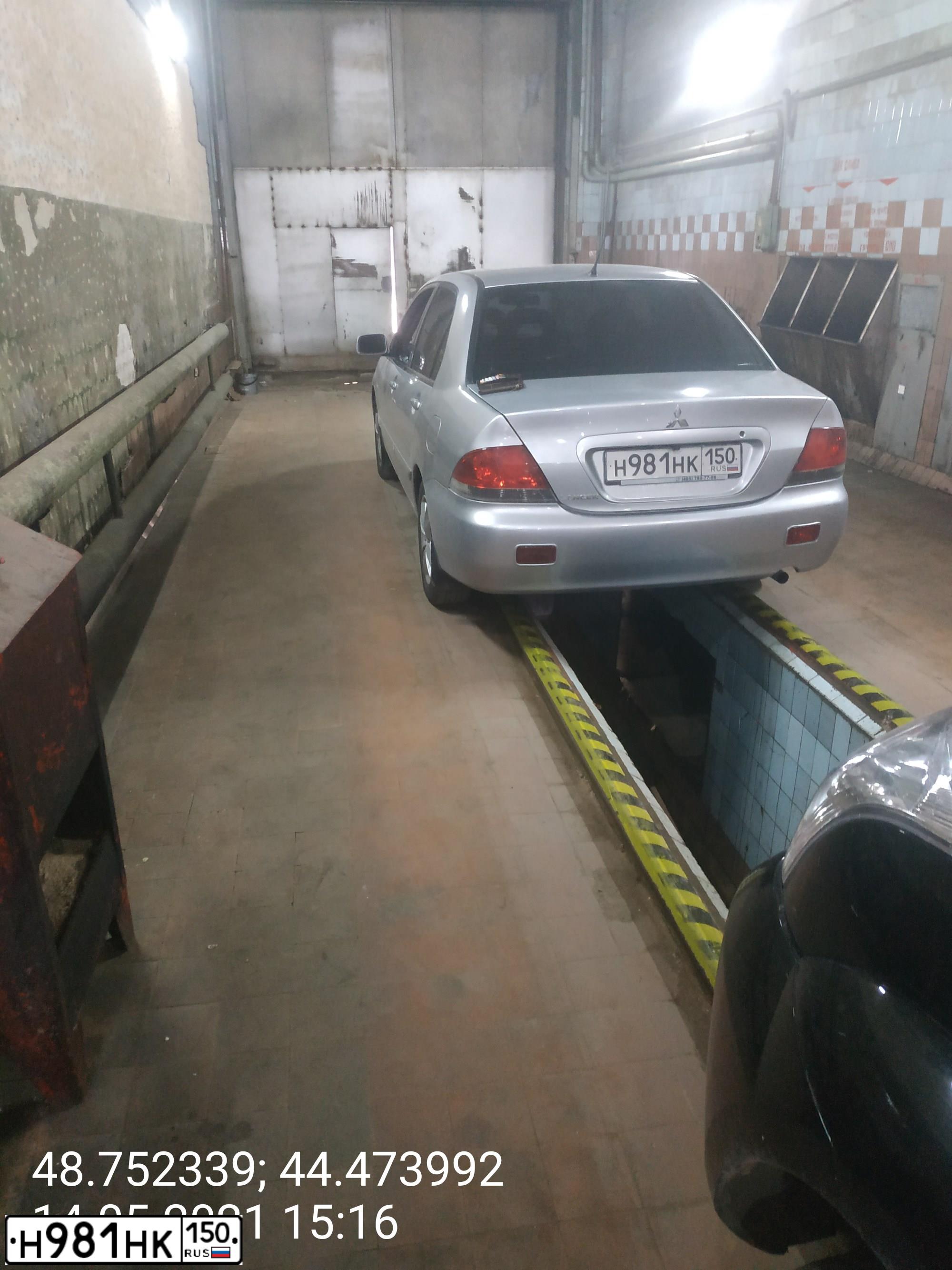 Фото автомобиля MITSUBISHI LANCER, 2007 — госномер К909ОО134. Цвет: Серебристый