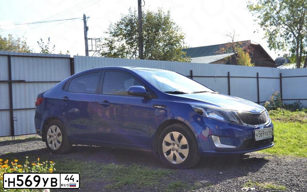 Фото автомобиля KIA RIO, 2012 — госномер Н569УВ44. Цвет: СИНИЙ