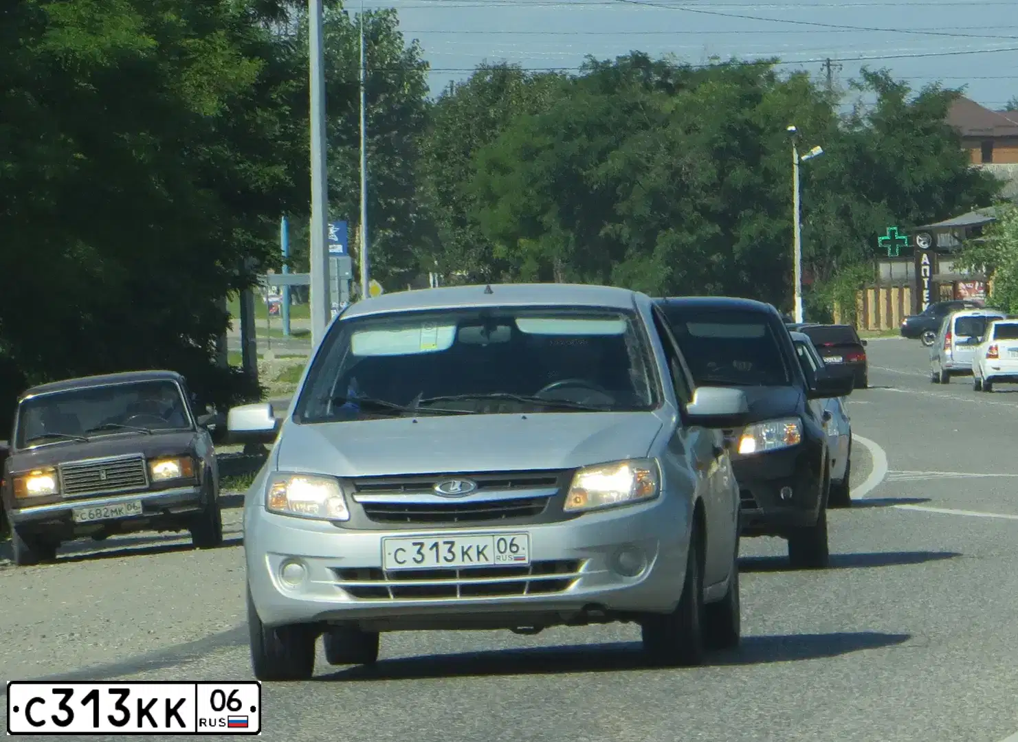Фото автомобиля LADA 2114 SAMARA, 2011 — госномер О020КА06. Цвет: СВЕТЛО СЕРЕБ.МЕТАЛЛ.