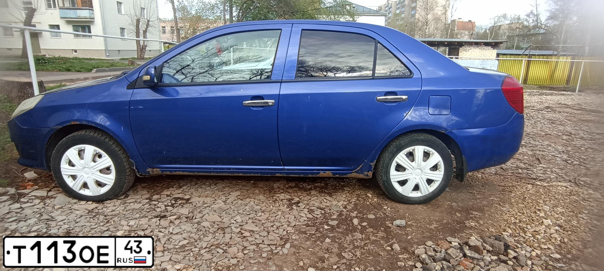Фото автомобиля GEELY MK, 2012 — госномер Т113ОЕ43