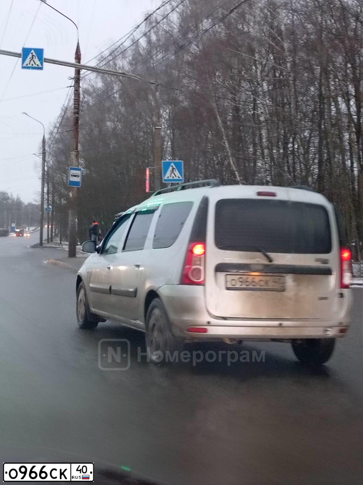 Фото автомобиля CHEVROLET AVEO, 2008 — госномер О966СК40. Цвет: Белый