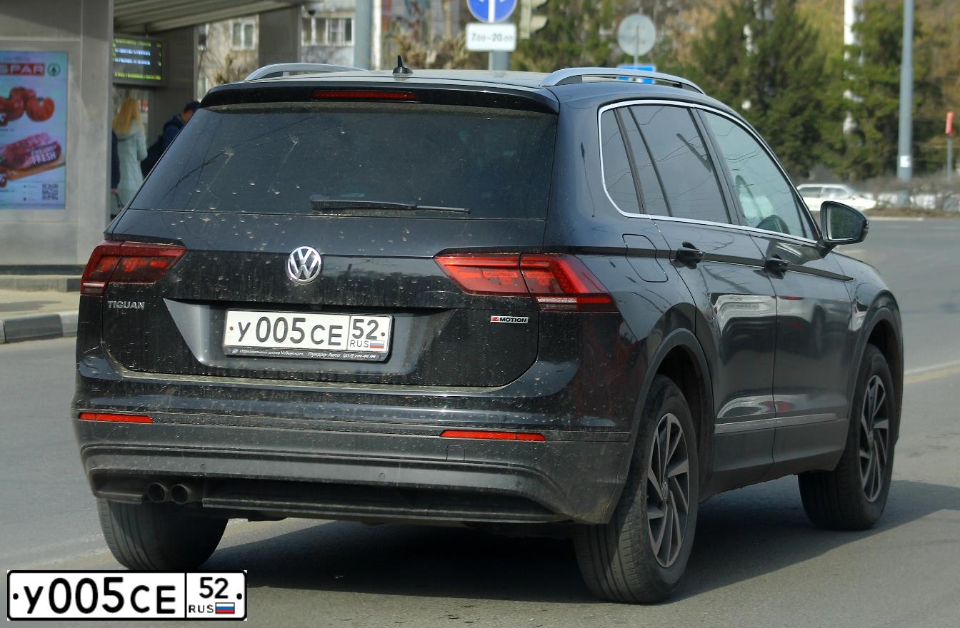 Фото автомобиля OPEL ASTRA, 2007 — госномер У005СЕ52. Цвет: СИНИЙ