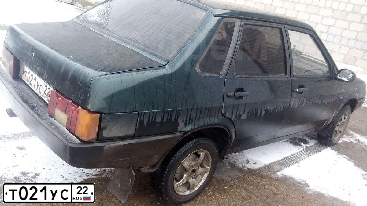 Фото автомобиля LADA 2109 SAMARA, 2004 — госномер Т021УС22. Цвет: Темно-зеленый