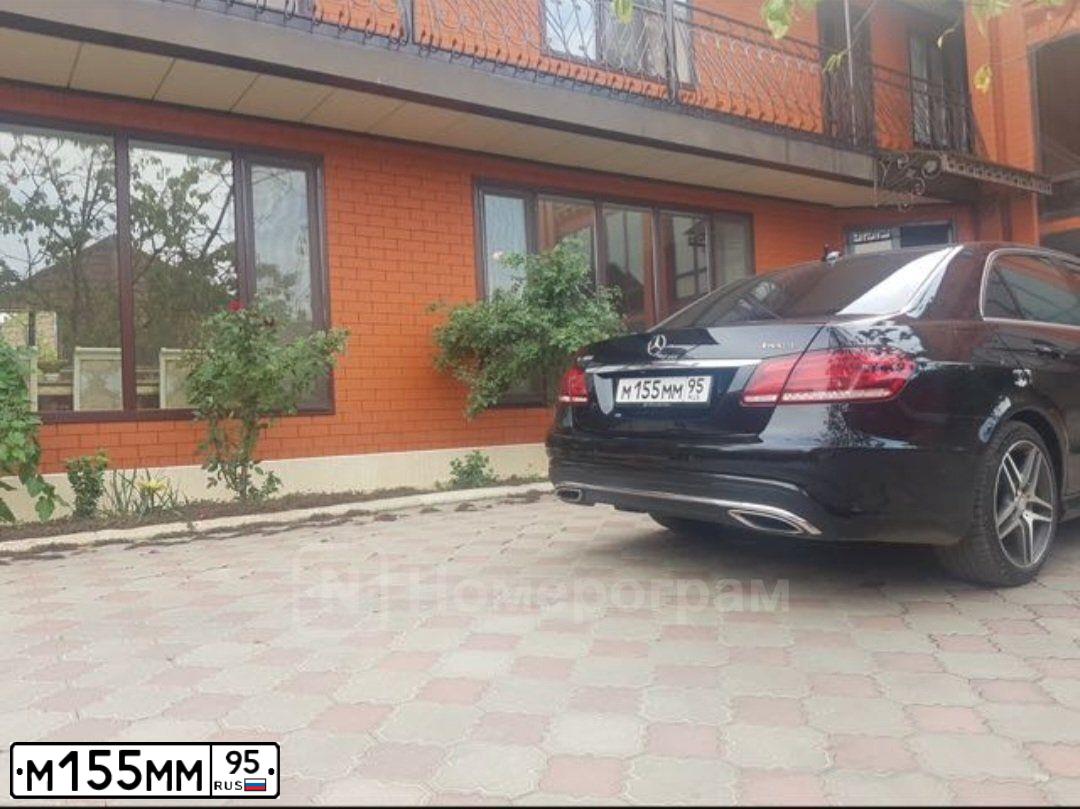 Фото автомобиля TOYOTA CAMRY, 2015 — госномер М155ММ95. Цвет: ЧЕРНЫЙ МЕТАЛЛИК
