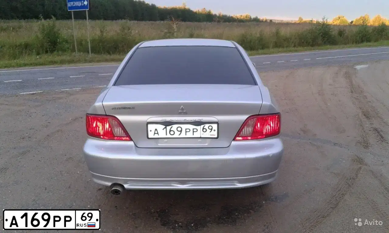 Фото автомобиля MITSUBISHI GALANT, 2002 — госномер Р373НМ45. Цвет: СЕРЕБРИСТЫЙ