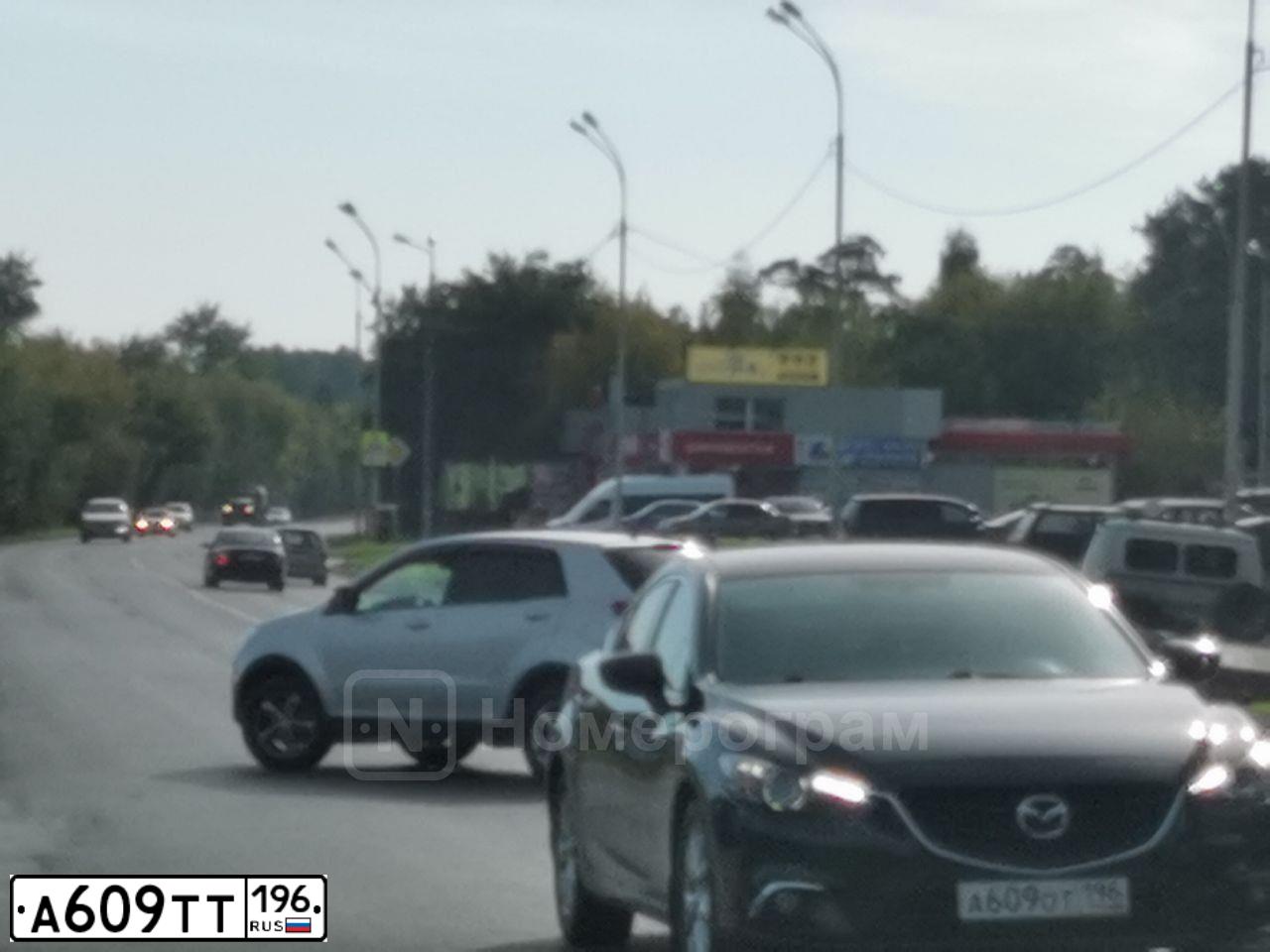 Фото автомобиля LADA 2172 PRIORA, 2009 — госномер К846ОО122. Цвет: ЧЕРНЫЙ