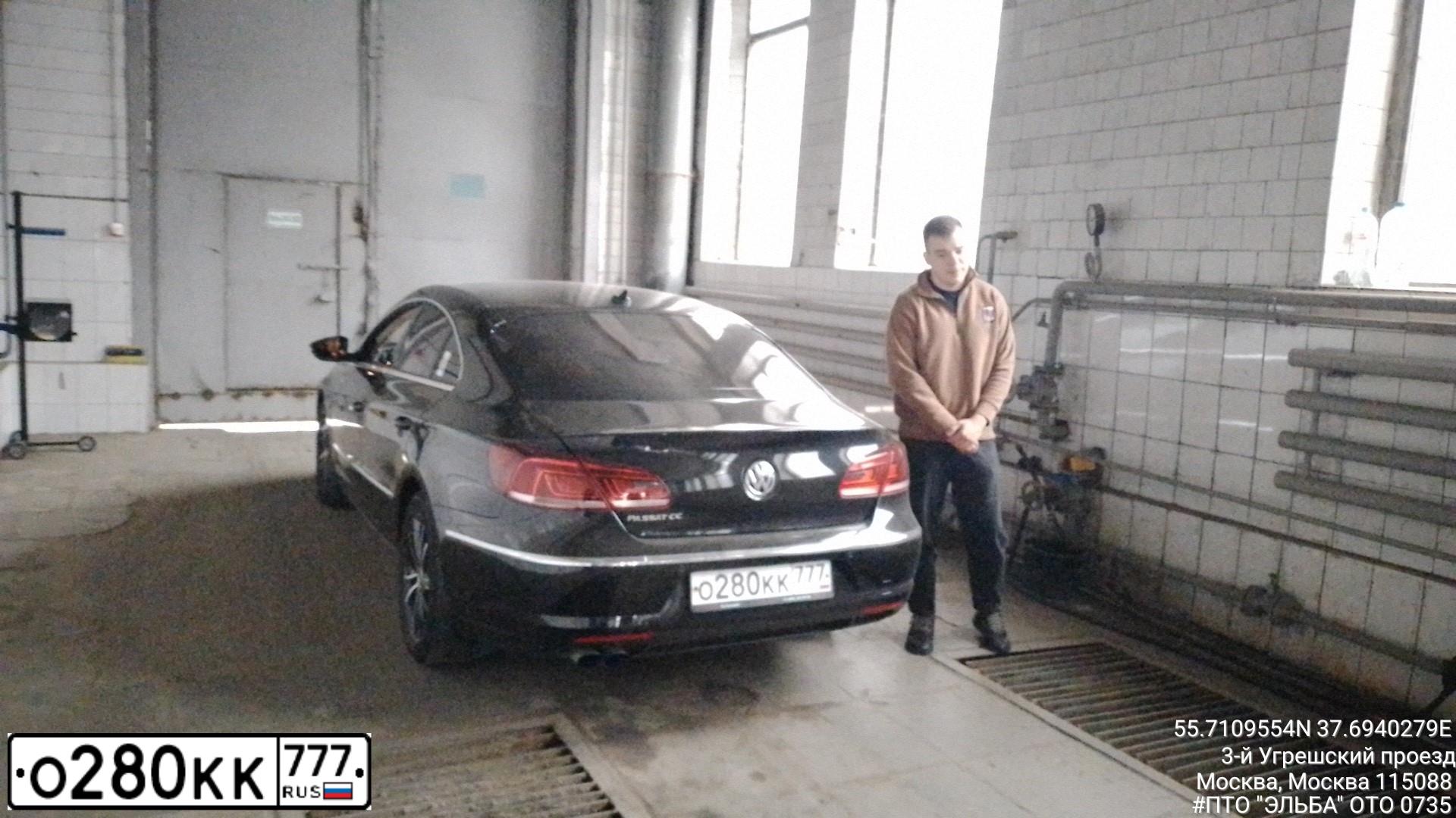 Фото автомобиля VOLKSWAGEN PASSAT, 2014 — госномер О280КК777. Цвет: ЧЕРНЫЙ
