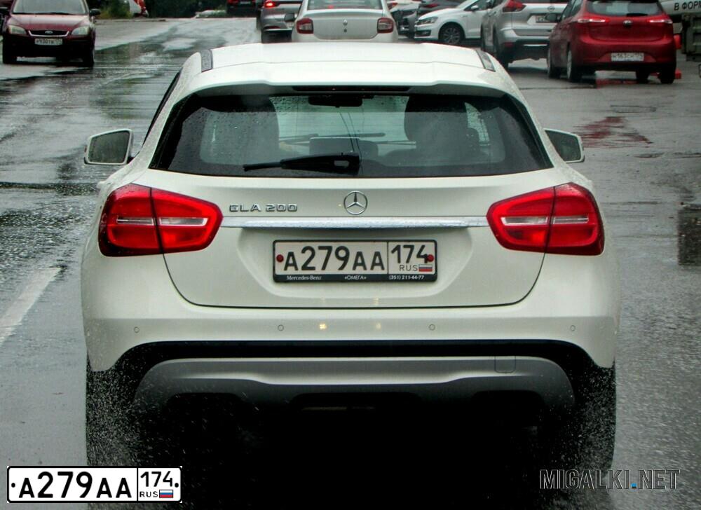 Фото автомобиля MERCEDES GLA-KLASSE, 2016 — госномер А279АА174. Цвет: БЕЛЫЙ