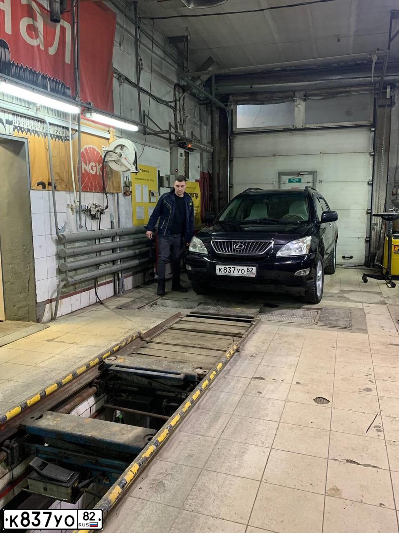 Фото автомобиля LEXUS RX350, 2007 — госномер О350ОК154. Цвет: ЧЕРНЫЙ