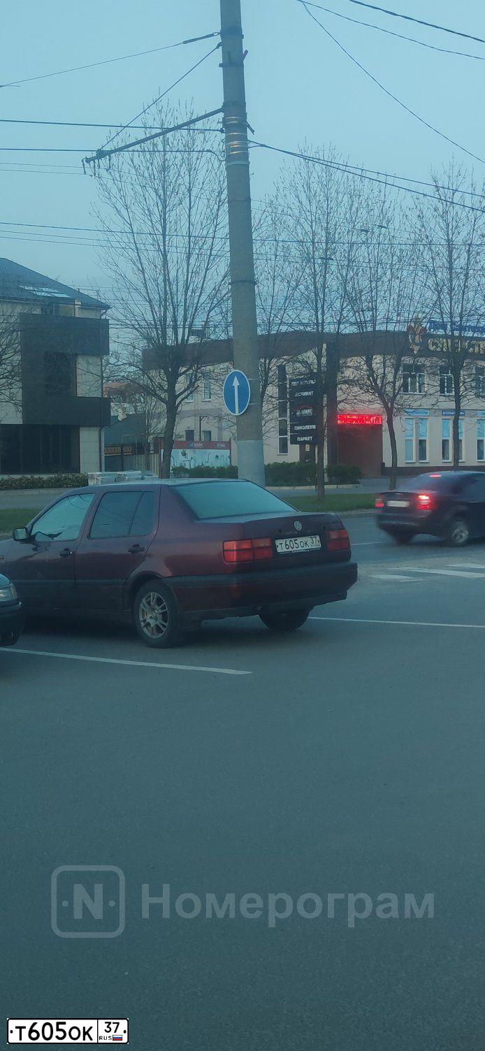 Фото автомобиля VOLKSWAGEN JETTA, 1988 — госномер Н214ВЕ37