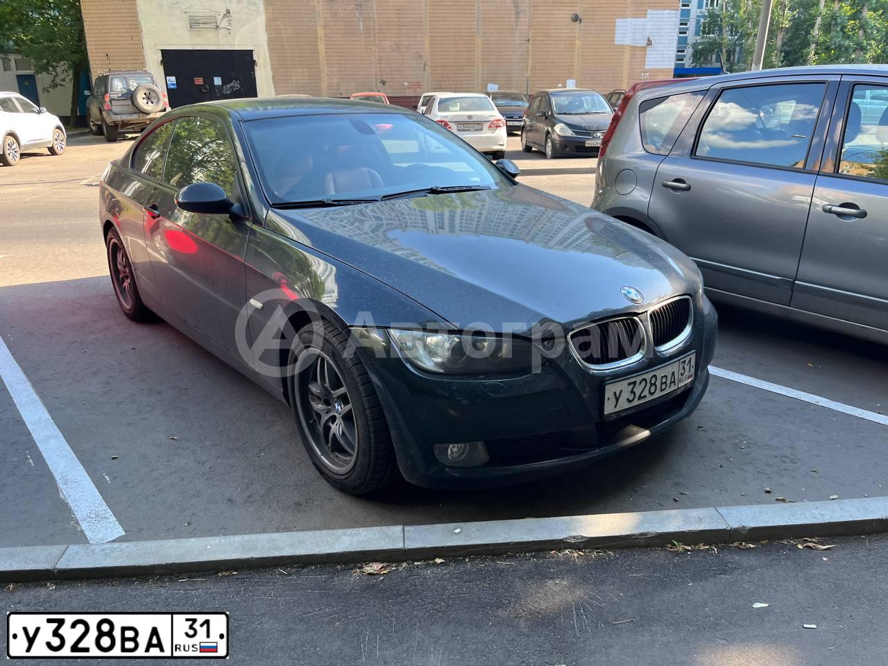 Фото автомобиля BMW SERIE 3, 2008 — госномер У328ВА31. Цвет: ЧЕРНЫЙ