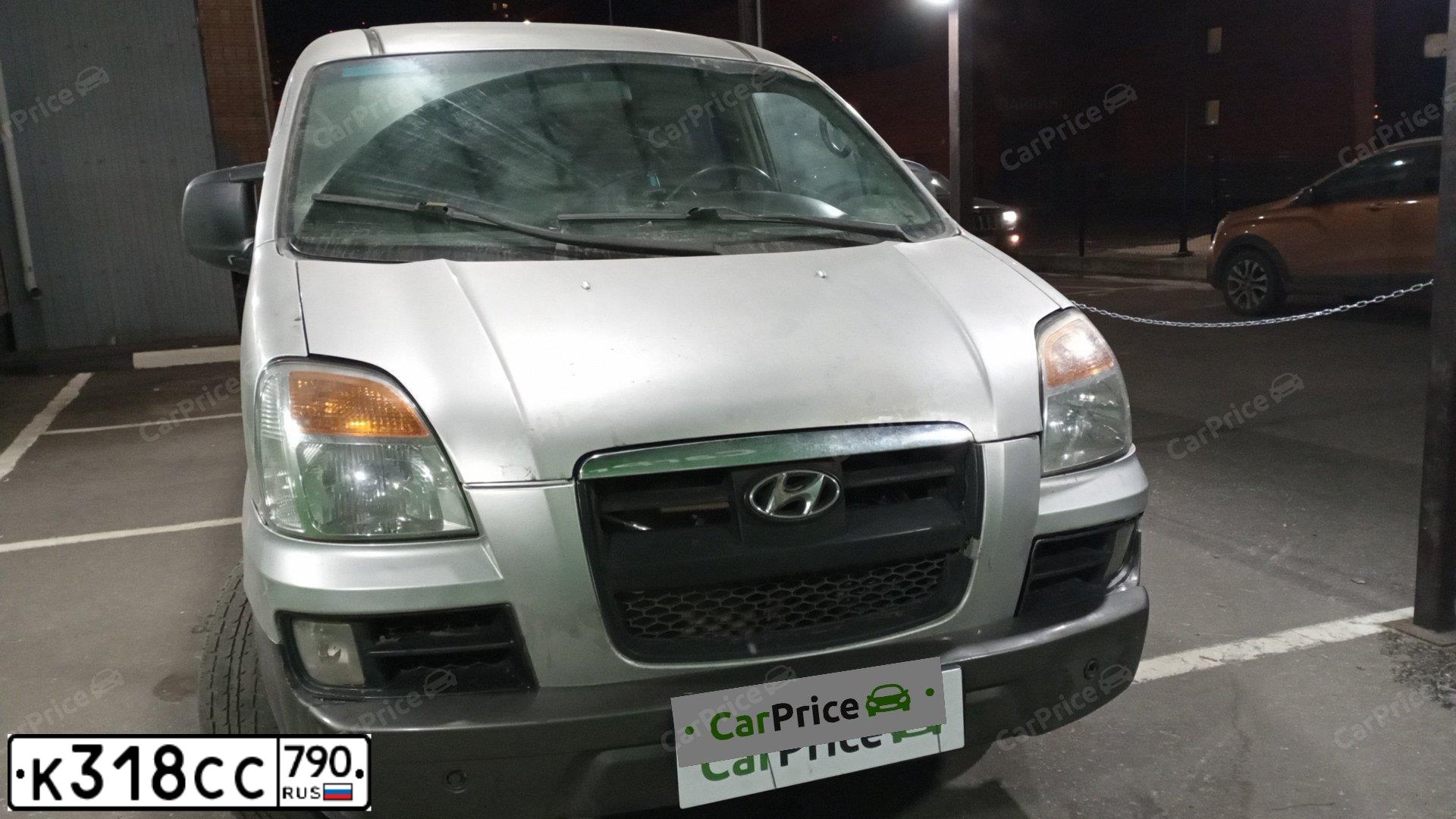 Фото автомобиля HYUNDAI H 1/H 100/STAREX, 2005 — госномер У889ВН716. Цвет: ТЕМНО-СЕРЫЙ