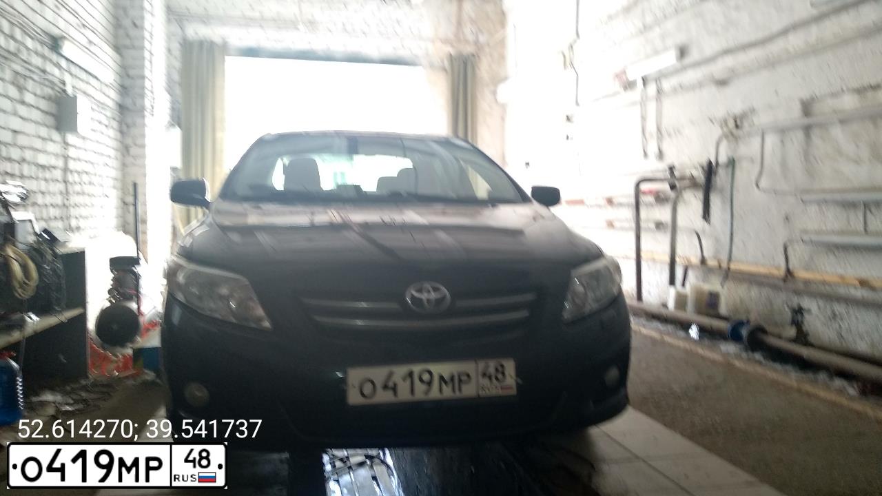 Фото автомобиля TOYOTA COROLLA, 2007 — госномер О419МР48. Цвет: ЧЕРНЫЙ