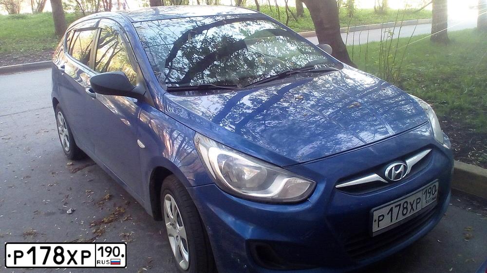 Фото автомобиля HYUNDAI SOLARIS, 2012 — госномер Н028ХЕ799. Цвет: СИНИЙ ТЕМНЫЙ