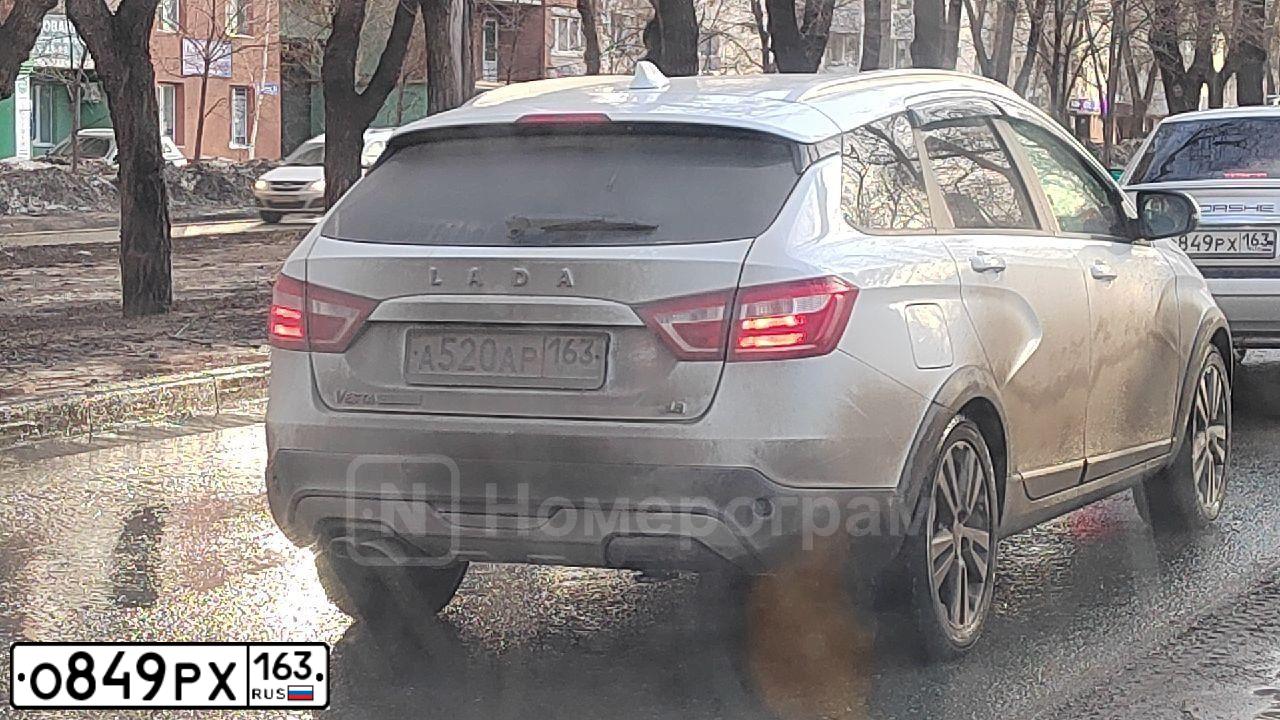 Фото автомобиля LADA 2121 NIVA, 2011 — госномер Е946АМ156. Цвет: ТЕМНО-ВИШНЕВЫЙ