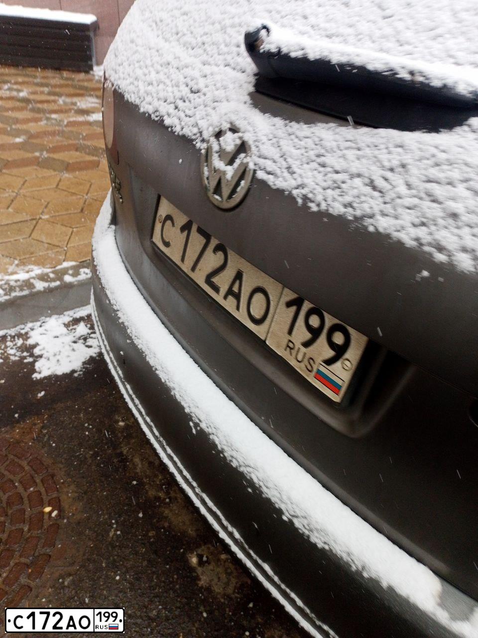 Фото автомобиля VOLKSWAGEN GOLF PLUS, 2007 — госномер С172АО199. Цвет: СЕРЫЙ