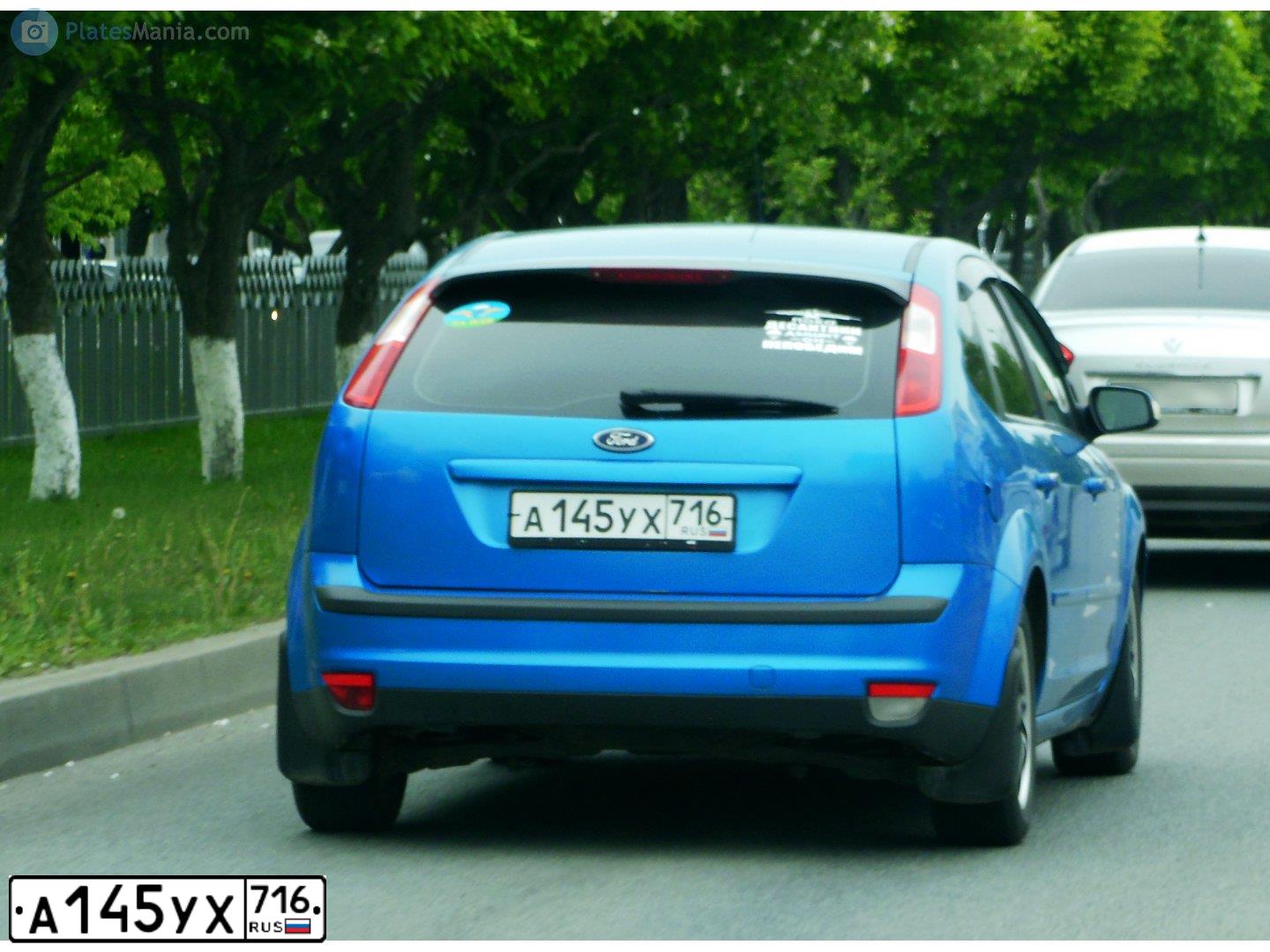 Фото автомобиля FORD FOCUS, 2007 — госномер К351УК716. Цвет: голубой