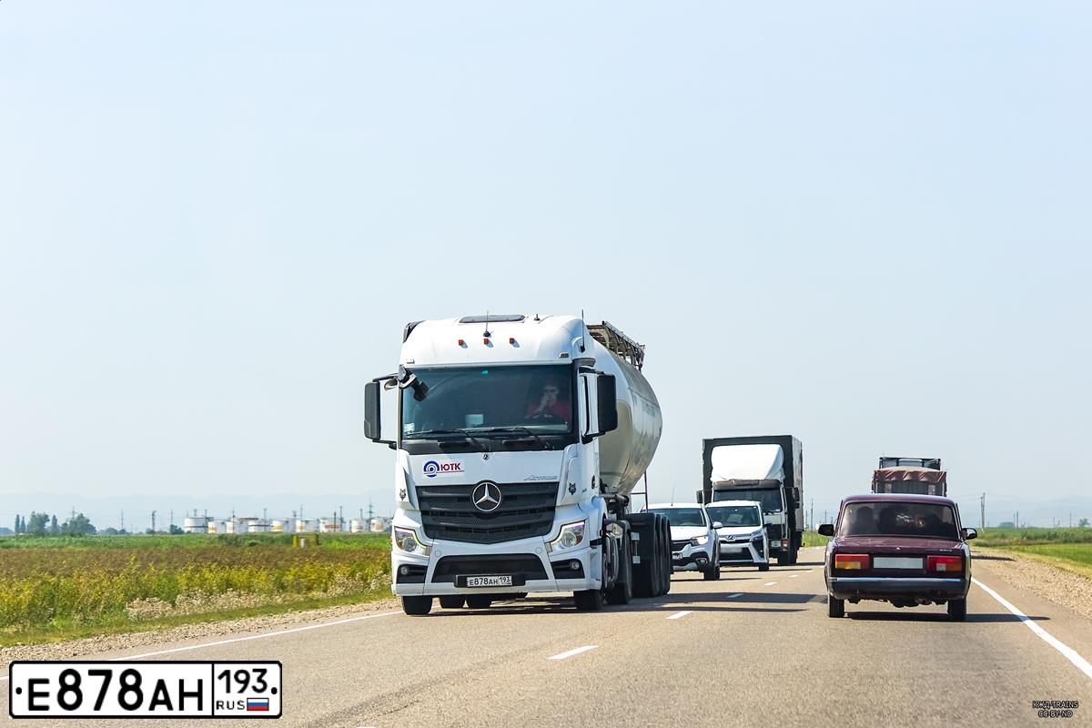 Фото автомобиля MERCEDES ACTROS, 2020 — госномер Е878АН193. Цвет: Белый