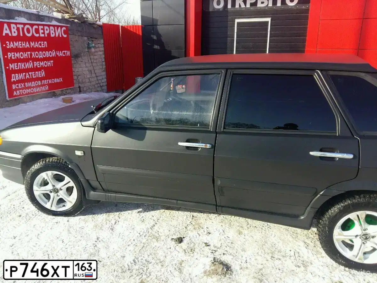 Фото автомобиля LADA 2114 SAMARA, 2010 — госномер Р746ХТ163. Цвет: Сине-Черный