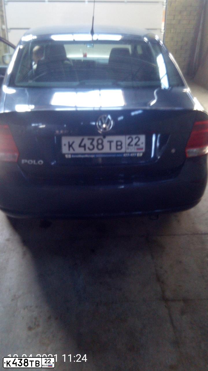 Фото автомобиля VOLKSWAGEN POLO, 2011 — госномер К438ТВ22. Цвет: СИНИЙ