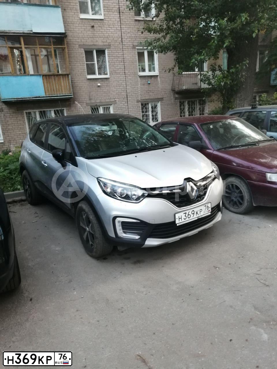 Фото автомобиля RENAULT KAPTUR, 2020 — госномер Н369КР76. Цвет: Серый