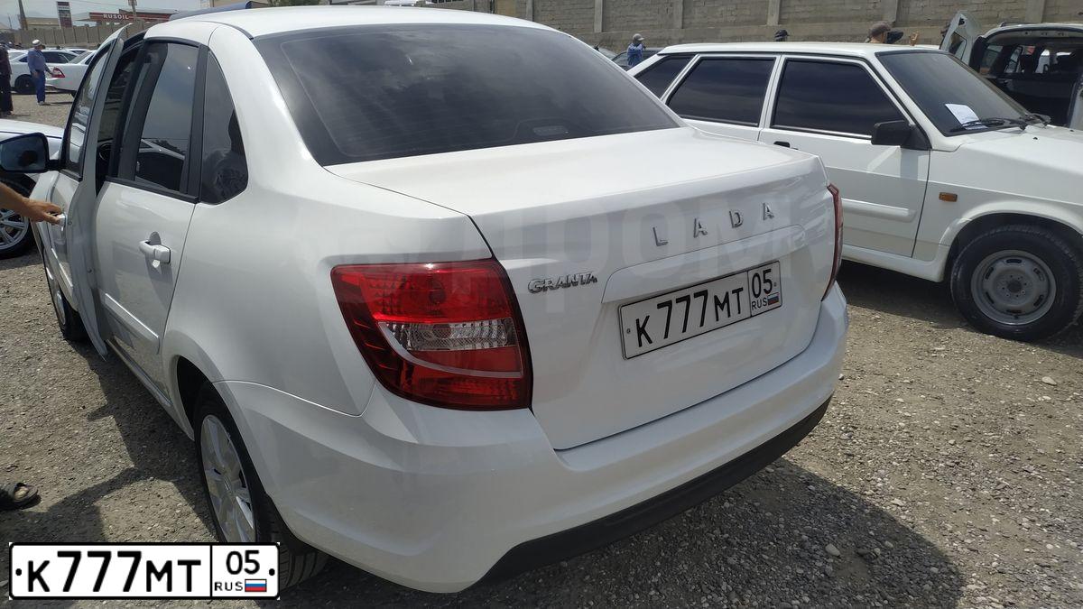 Фото автомобиля LADA 2170 PRIORA, 2010 — госномер М686ВО05. Цвет: БЕЛЫЙ