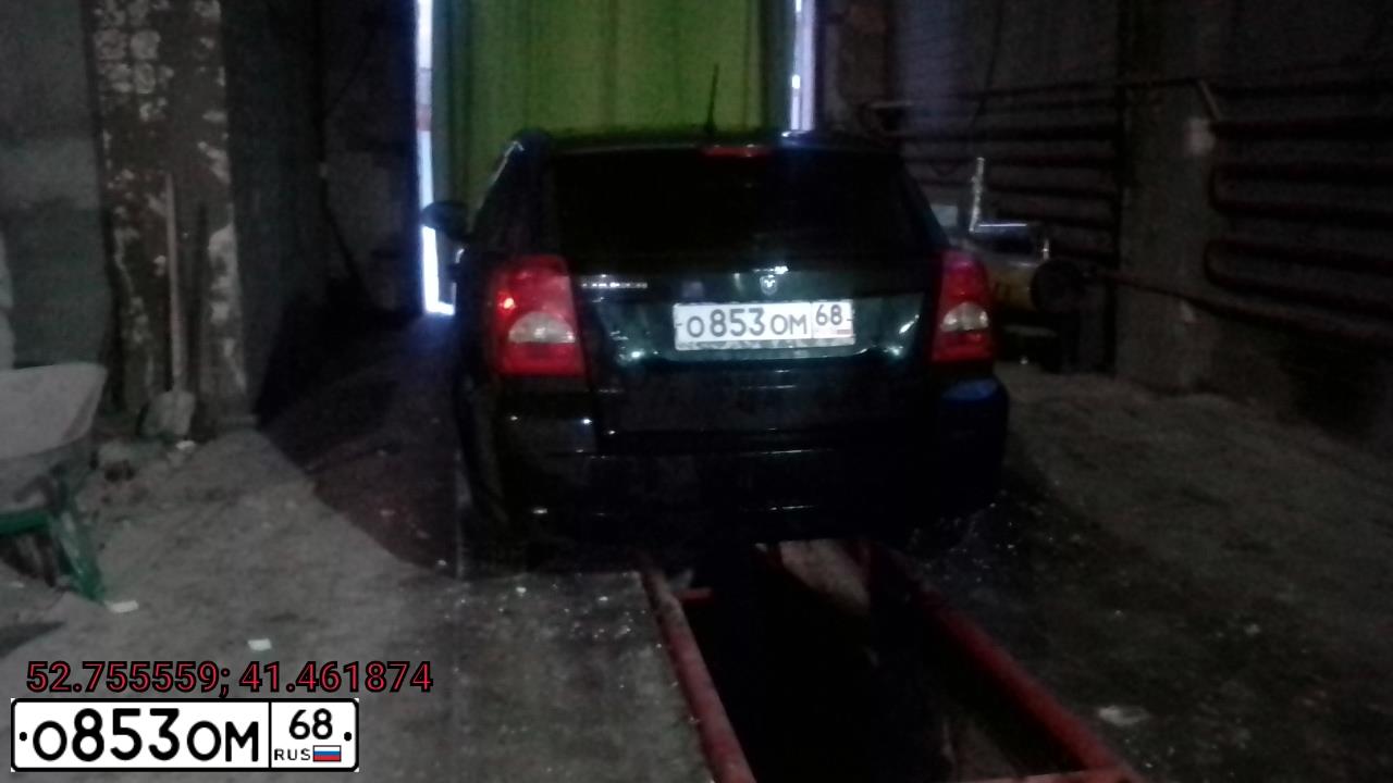 Фото автомобиля DODGE CALIBER, 2007 — госномер Е363ЕХ761. Цвет: ЧЕРНЫЙ