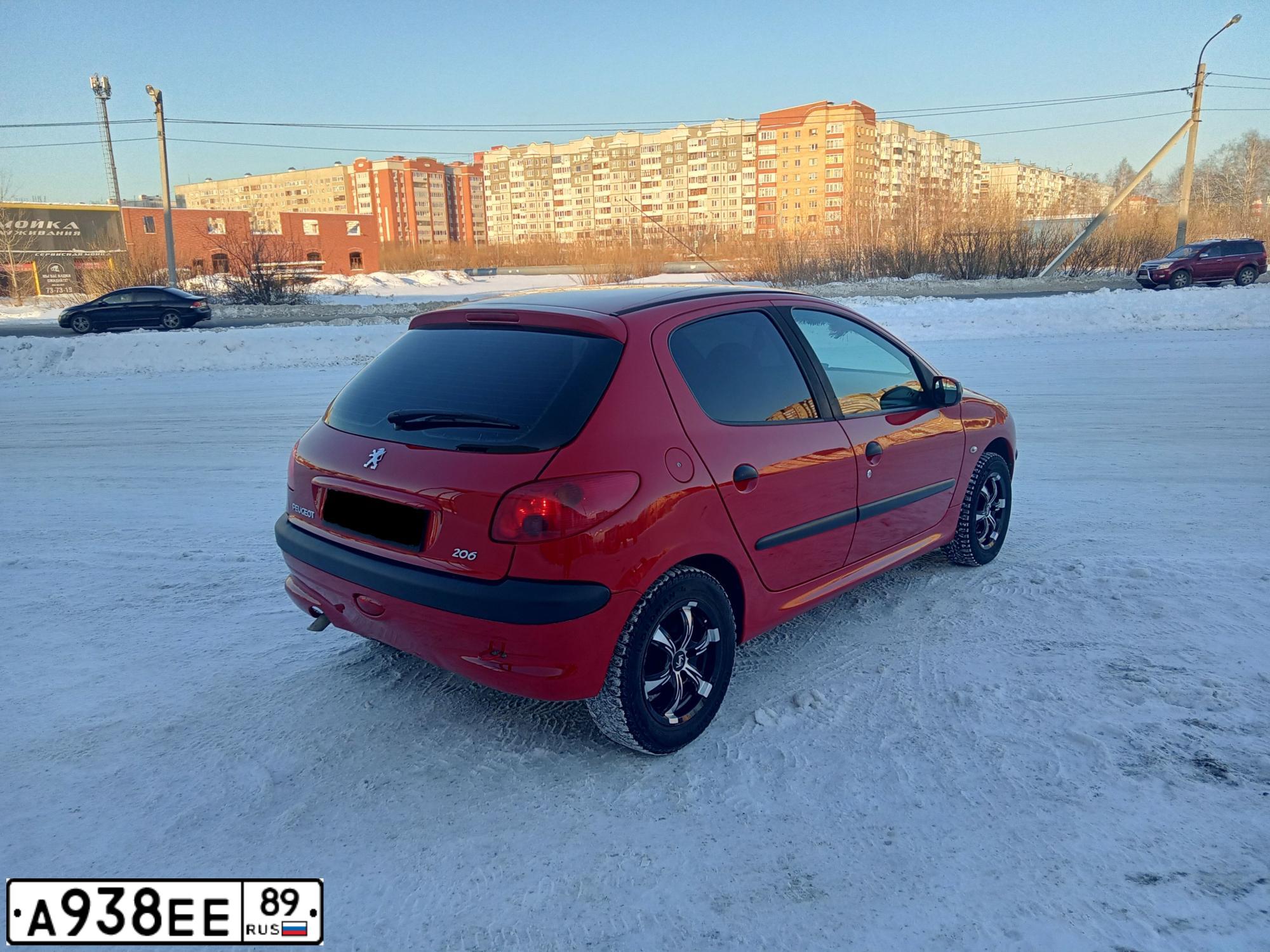 Фото автомобиля PEUGEOT 206, 2007 — госномер Х265УЕ72. Цвет: Красный