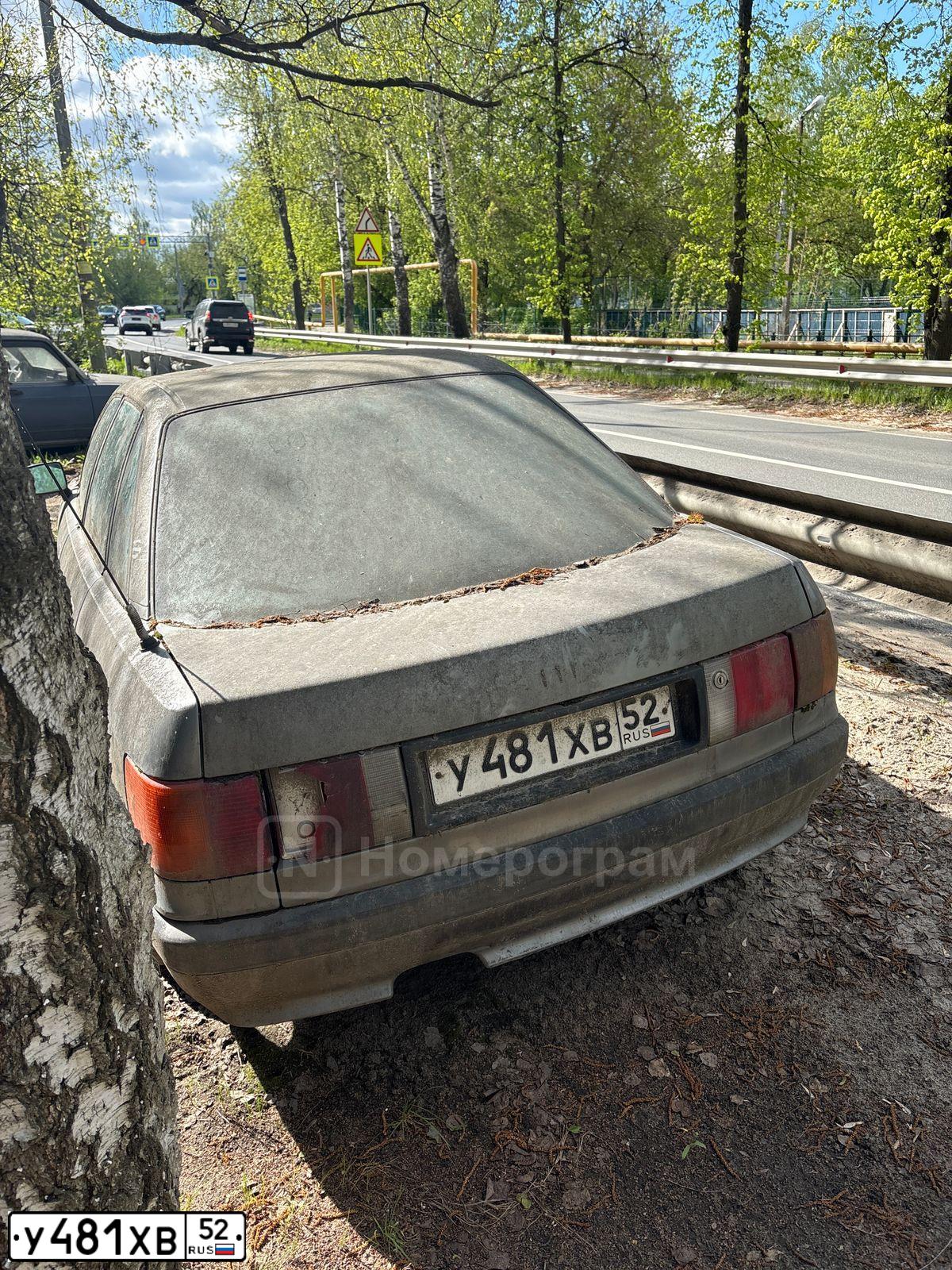 Фото автомобиля AUDI 80, 1987 — госномер У481ХВ52. Цвет: СЕРЫЙ