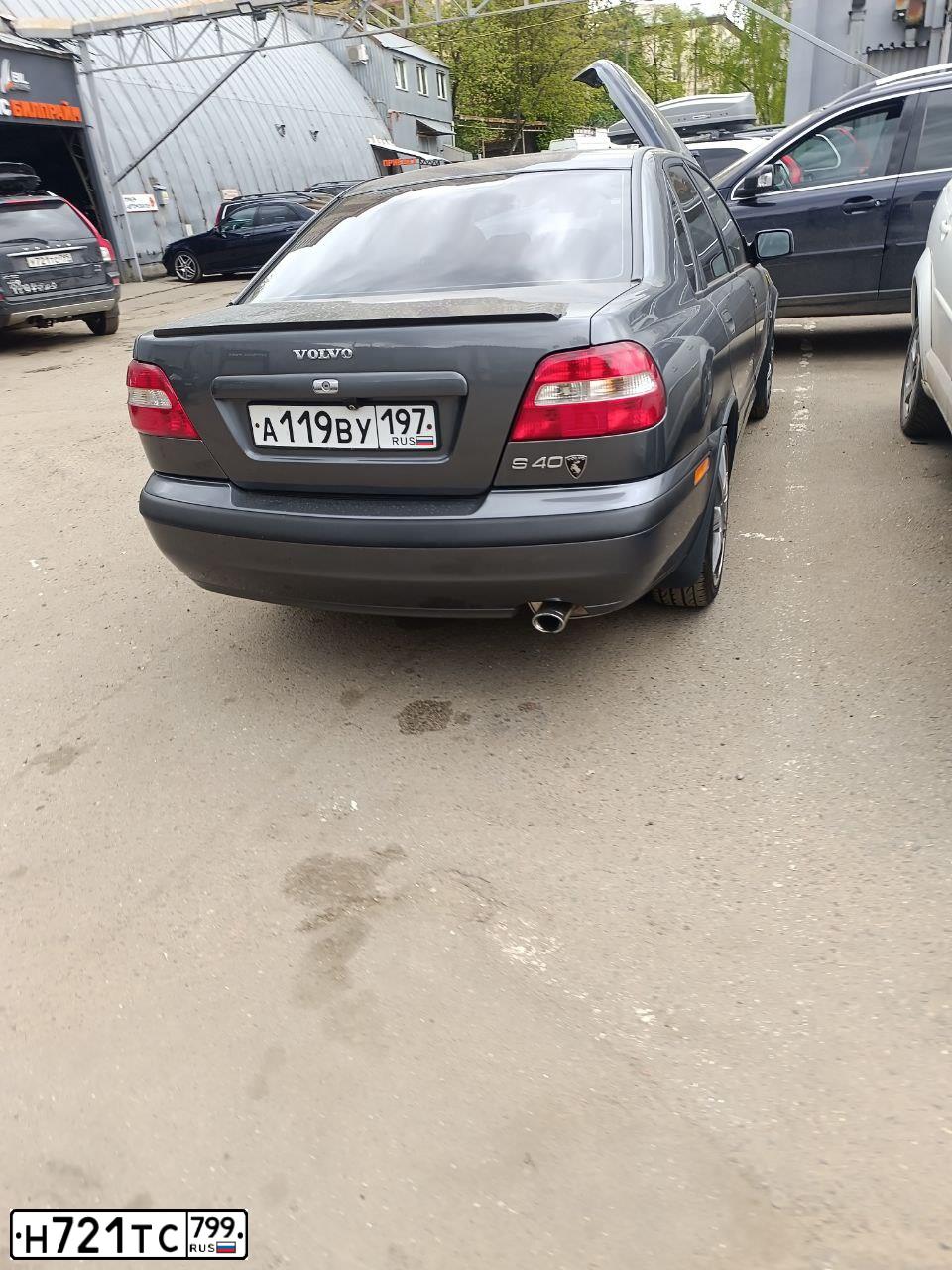 Фото автомобиля SKODA OCTAVIA, 2020 — госномер К064ОО147. Цвет: ЖЁЛТЫЙ