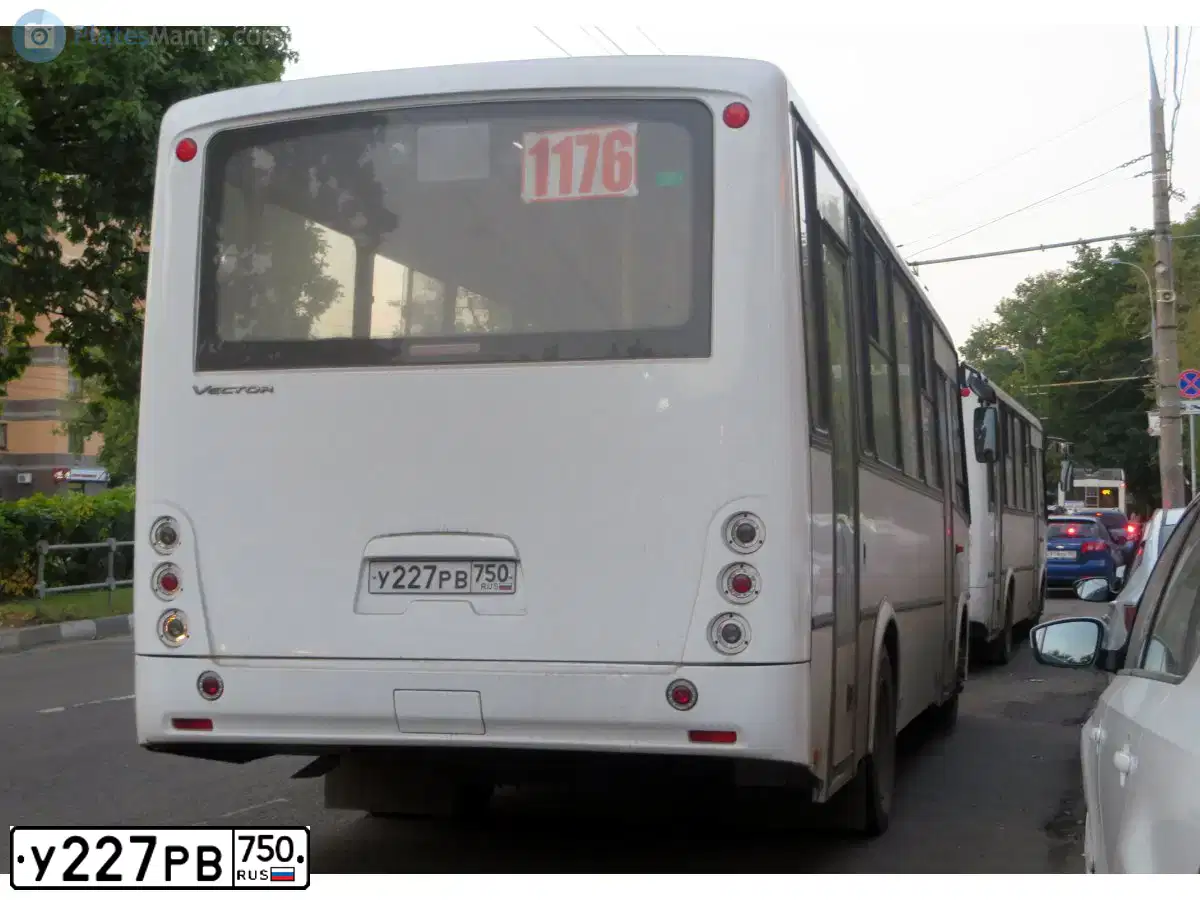 Фото автомобиля ПАЗ 3204, 2017 — госномер В960НЕ193. Цвет: Белый