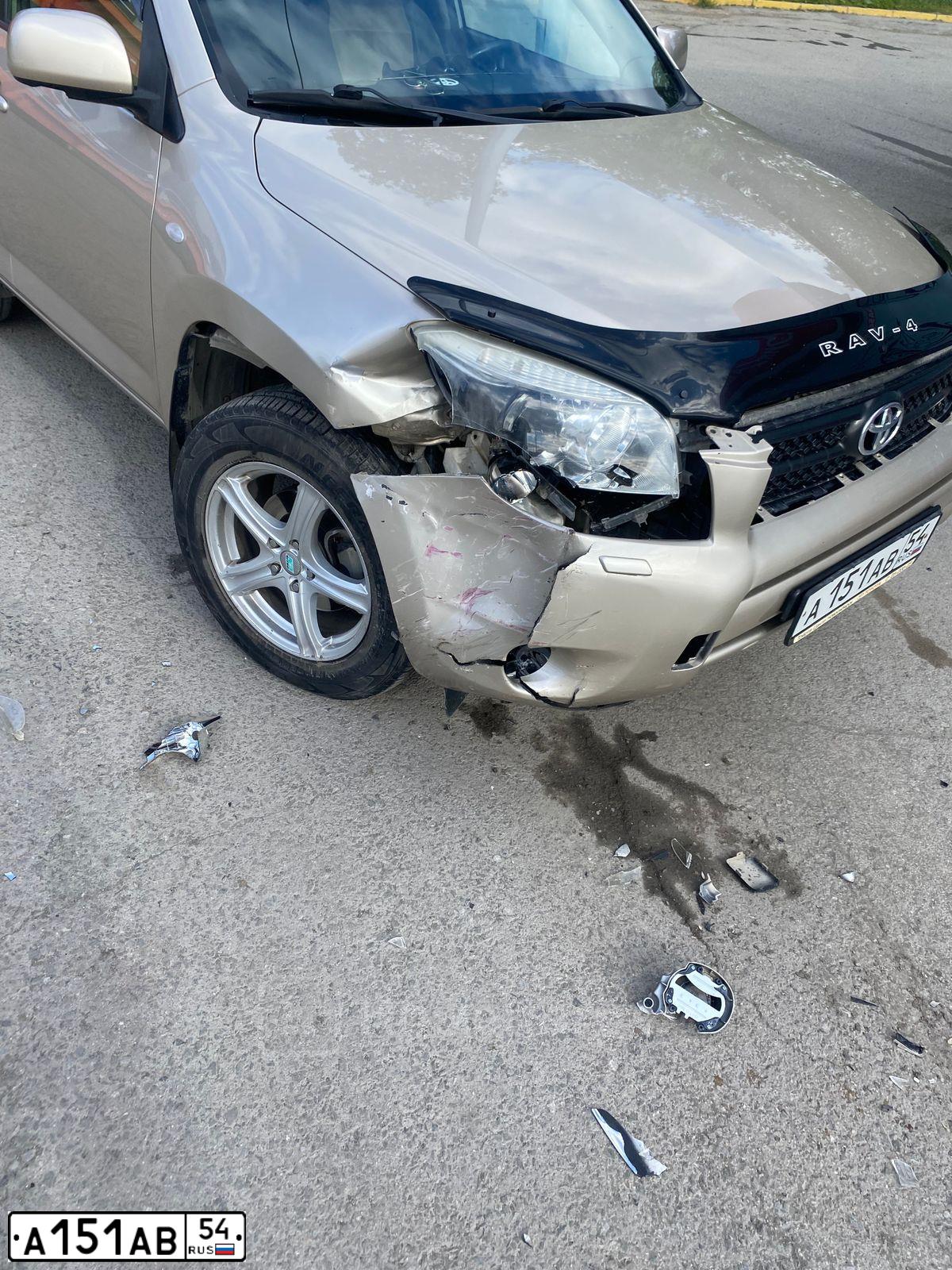 Фото автомобиля TOYOTA RAV4, 2007 — госномер А151АВ54. Цвет: БЕЖЕВЫЙ