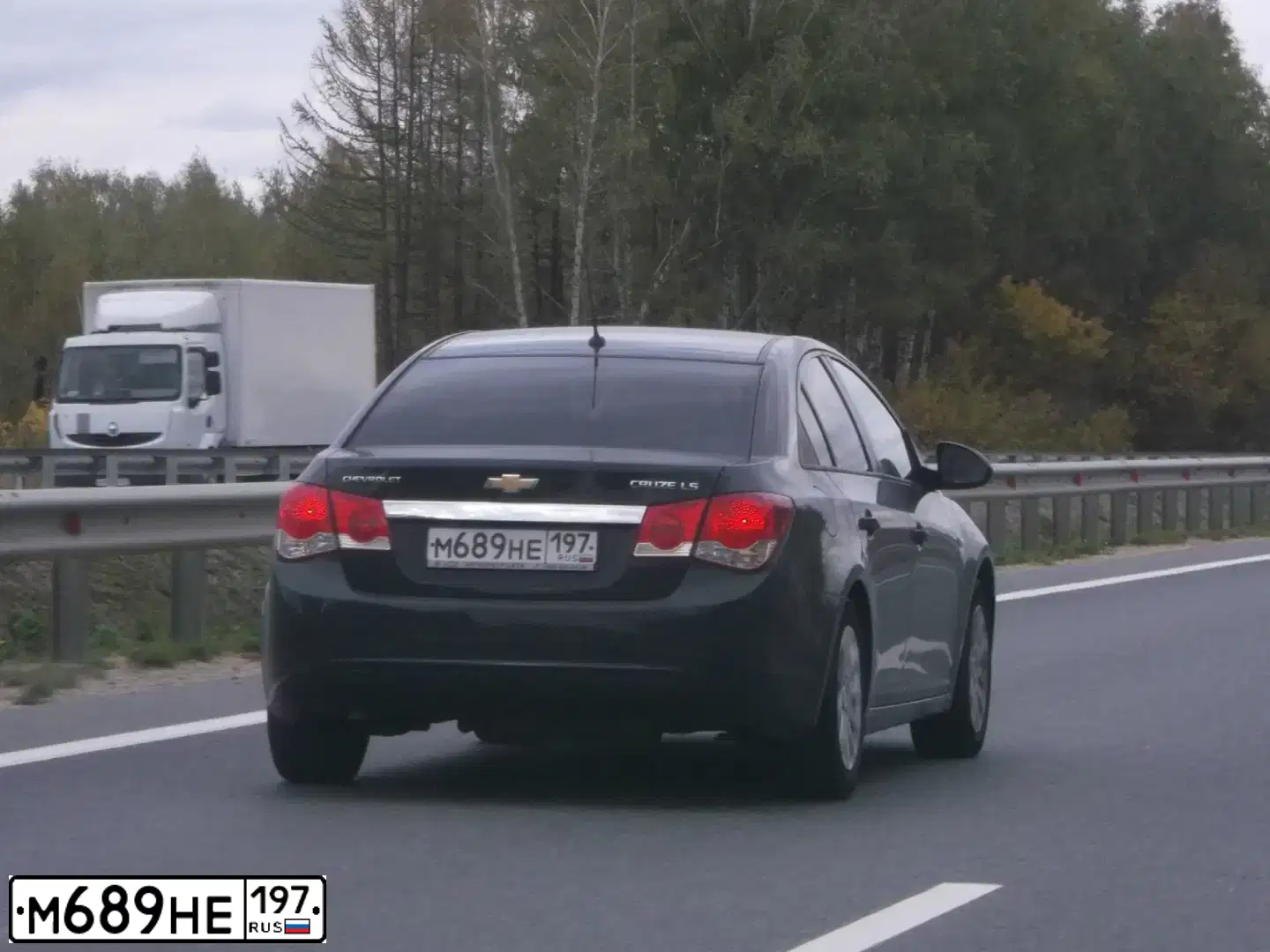 Фото автомобиля CHEVROLET CRUZE, 2011 — госномер М689НЕ197. Цвет: ЧЕРНЫЙ