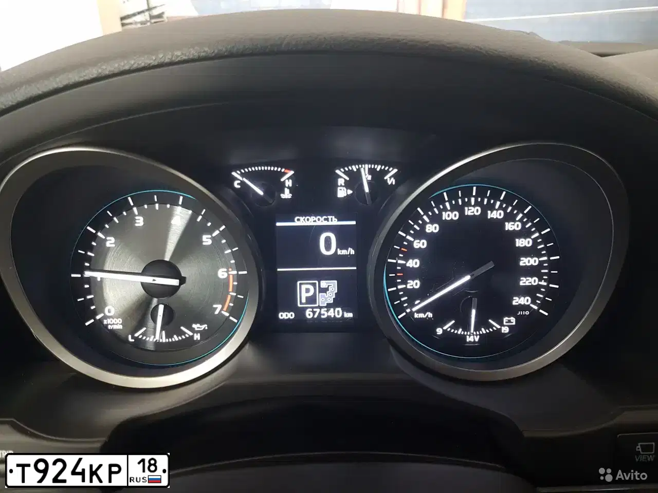 Фото автомобиля TOYOTA LANDCRUISER 200, 2013 — госномер Х336НТ56. Цвет: ЧЕРНЫЙ