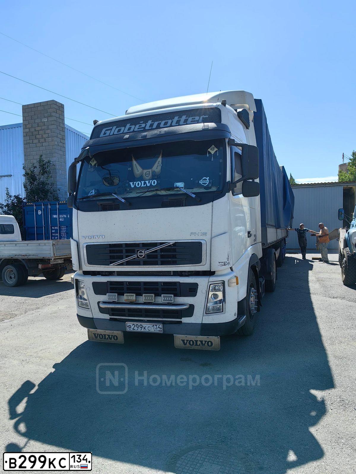 Фото автомобиля VOLVO SERIE FH /4X2/, 2003 — госномер В299КС134. Цвет: Белый