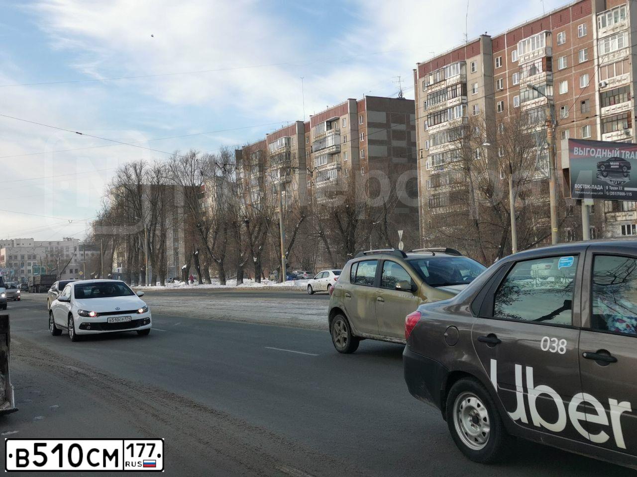 Фото автомобиля JEEP GRAND CHEROKEE, 2006 — госномер В510СМ177. Цвет: СИНИЙ ТЕМНЫЙ