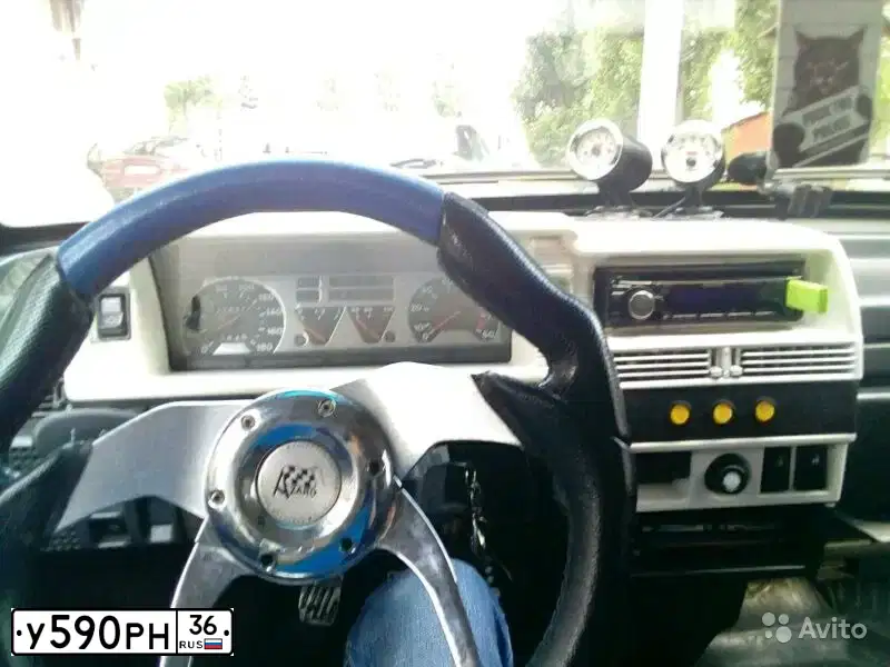 Фото автомобиля LADA 2109 SAMARA, 2002 — госномер Е762ВК36. Цвет: Серебристо-желто-зелёный
