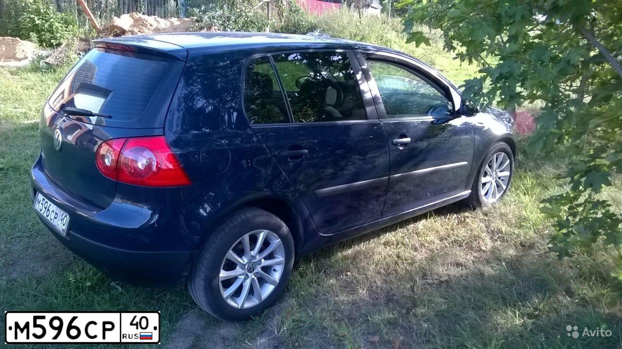 Фото автомобиля VOLKSWAGEN GOLF, 2005 — госномер М596СР40. Цвет: СИНИЙ (ТЕМНО-СИНИЙ