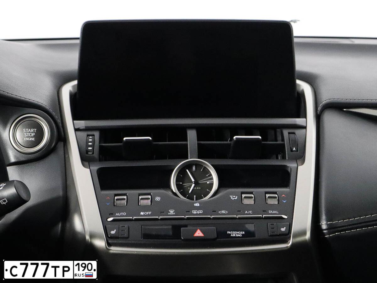 Фото автомобиля BMW X3, 2011 — госномер М007МА97. Цвет: ЧЕРНЫЙ