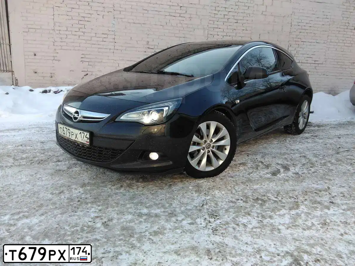 Фото автомобиля OPEL ASTRA GTC, 2012 — госномер С334РА196