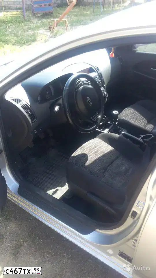 Фото автомобиля KIA CEE'D, 2007 — госномер С467ТХ93. Цвет: ПЕРЛАМ-СЕРЕБРИСТЫЙ