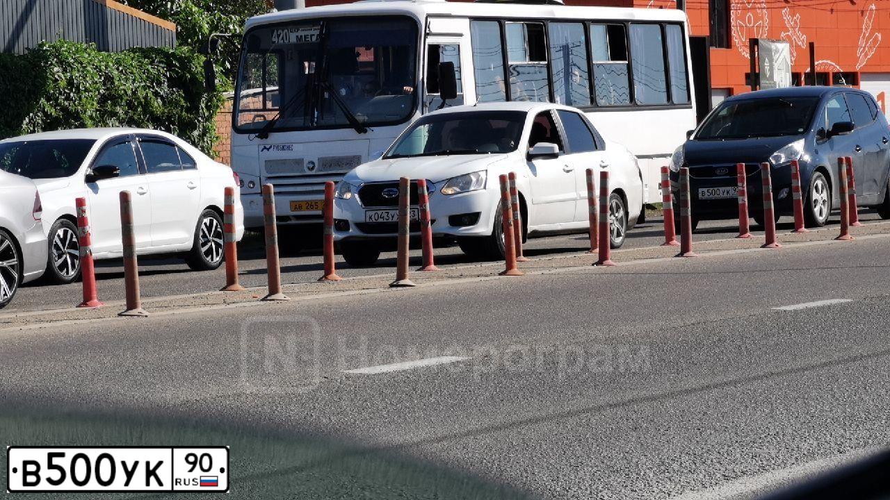 Фото автомобиля LADA 2121 NIVA, 1994 — госномер М987РЕ67. Цвет: ВИШНЕВЫЙ