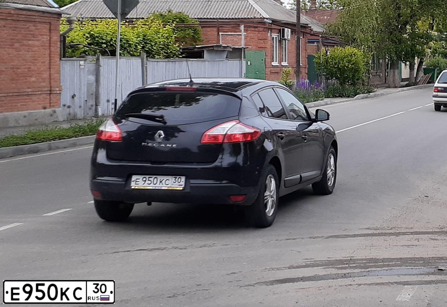 Фото автомобиля RENAULT MEGANE, 2011 — госномер Т553ВА184. Цвет: ЧЕРНЫЙ