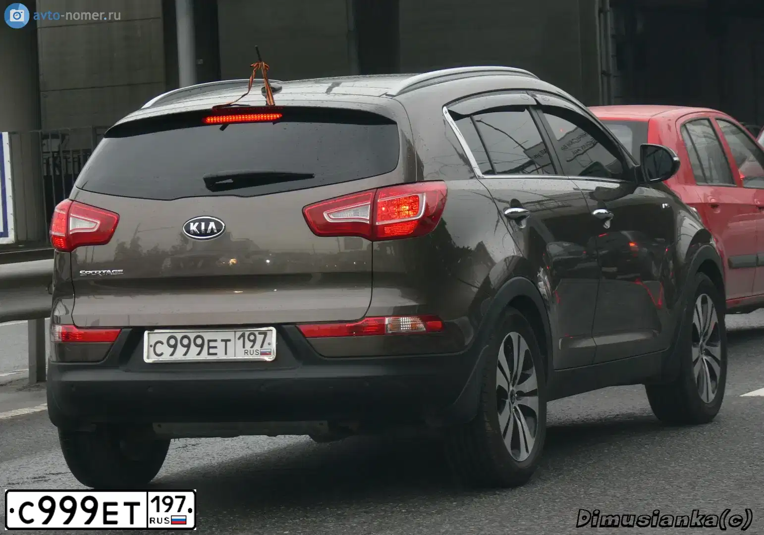 Фото автомобиля KIA SPORTAGE, 2010 — госномер С999ЕТ197. Цвет: КОРИЧНЕВЫЙ